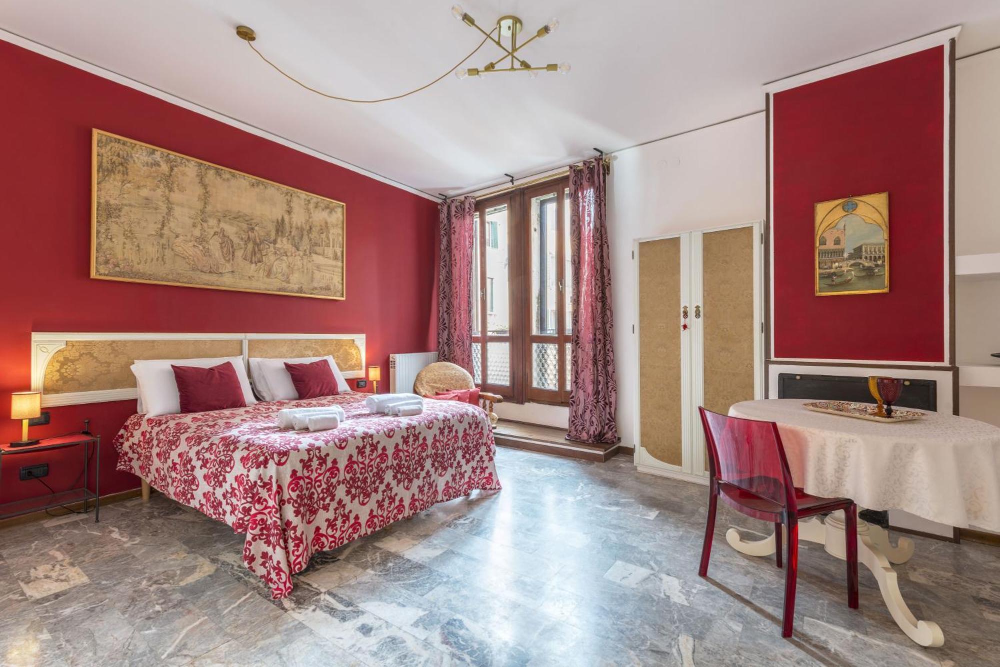 Tre Sestieri Terrace - Canal View 2024 Венеция Номер фото